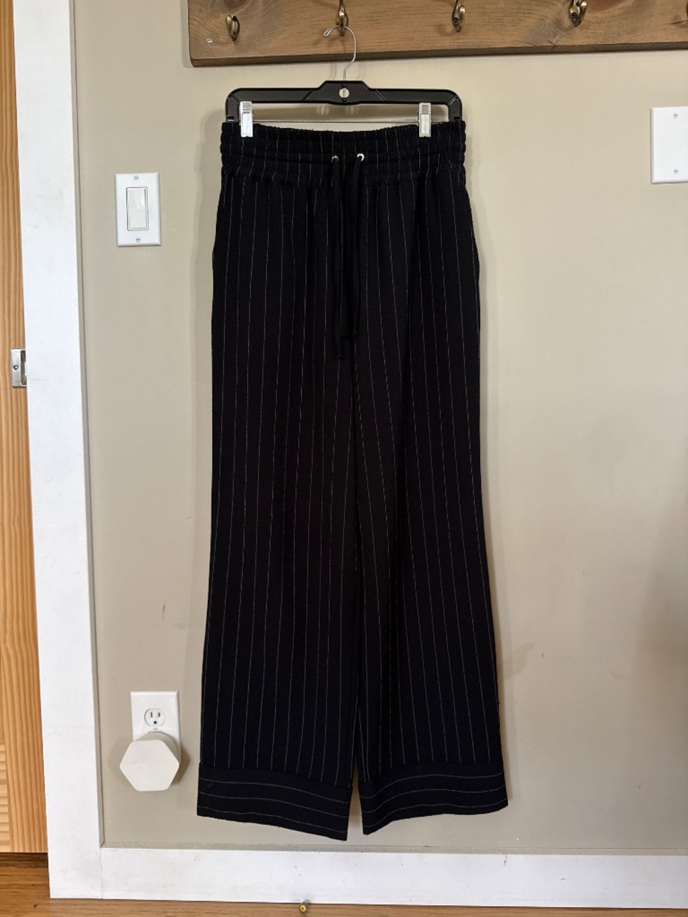 GANNI Black Pinstripe Wide Leg Drawstring Pants Trousers EU 36 US 4